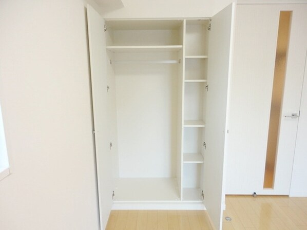 KDXレジデンス東新宿の物件内観写真